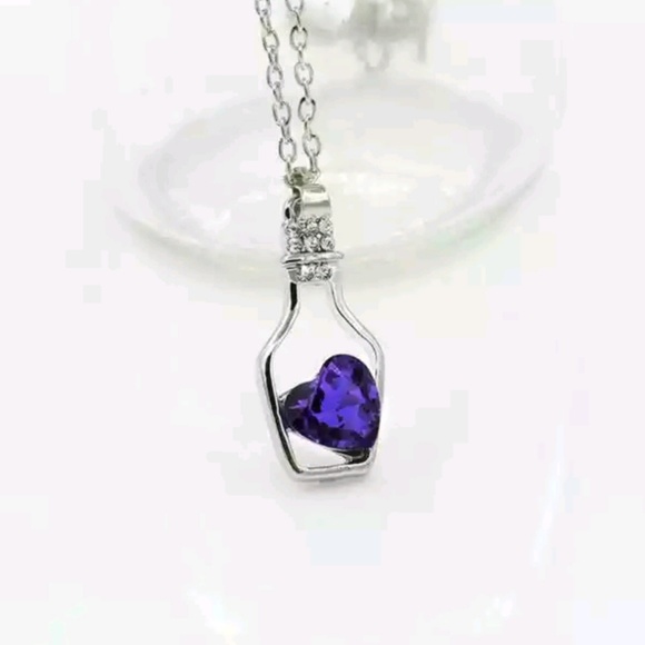 Purple crystal love drift pendant necklace - Picture 3 of 6
